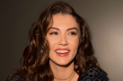 Burcu Özberk Kimdir? Kaç Yaşında, Nereli? Hangi Dizilerde Oynadı?