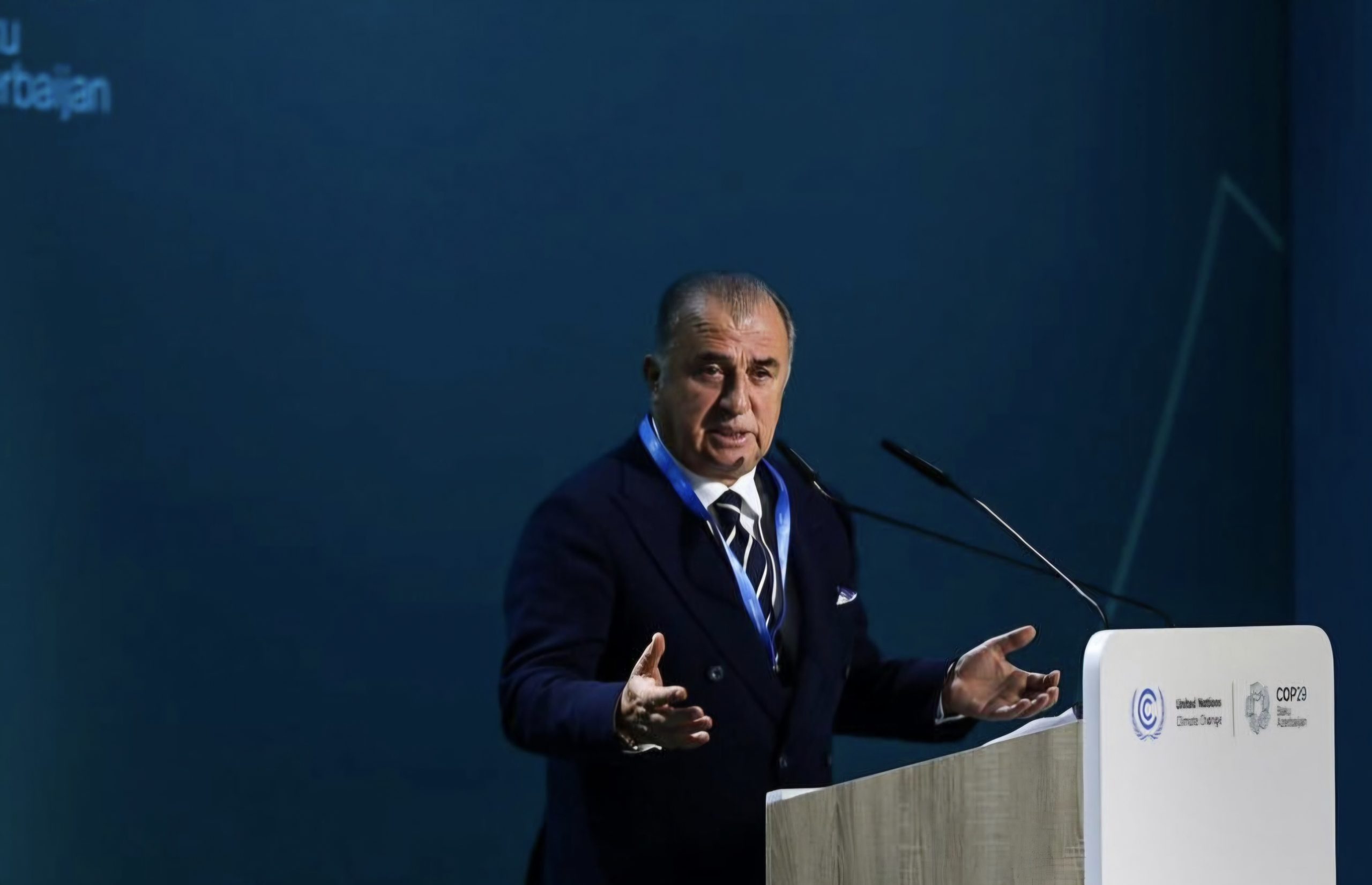 Fatih Terim Kimdir? Kaç Yaşında, Nereli, Boyu Kaç? Fatih Terim’in Hayatı ve Teknik Direktörlük Kariyeri
