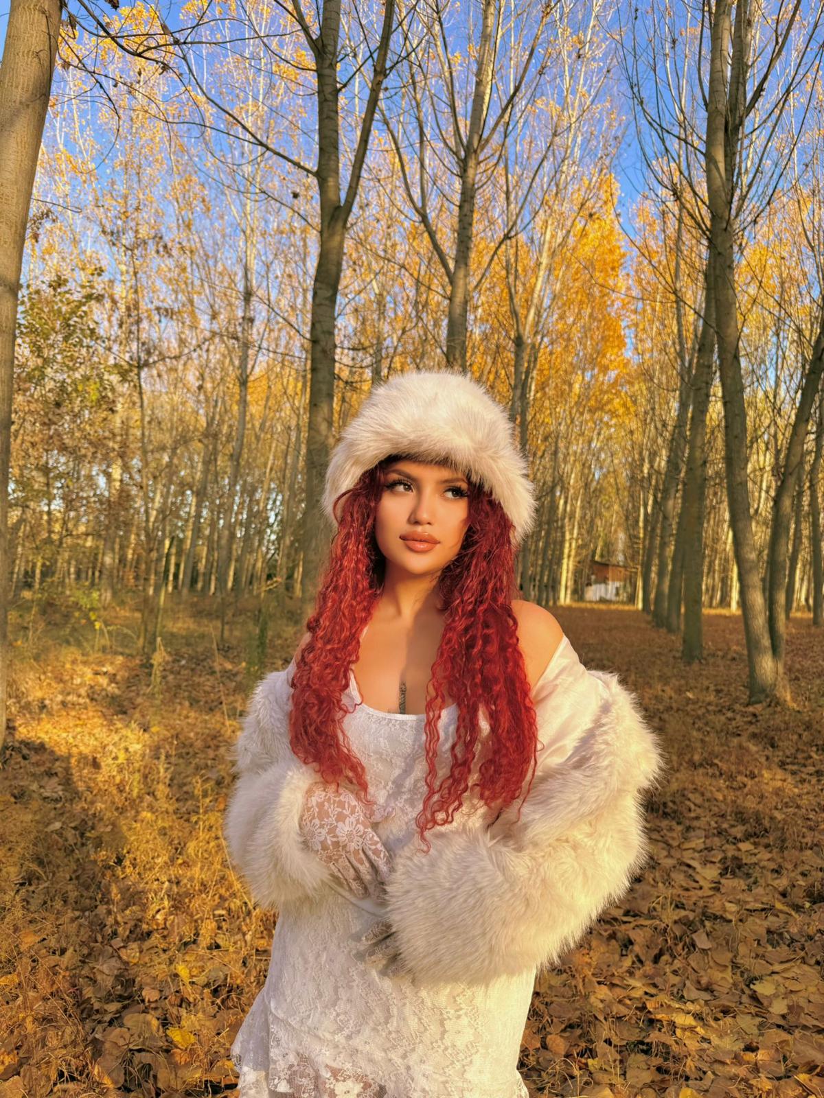 NAZAR BOZKURT FIRTINASI! 22 YAŞINDA ZİRVEYE KOŞUYOR: MODA, EKRAN VE DİJİTALDE YENİ BİR STAR DOĞUYOR