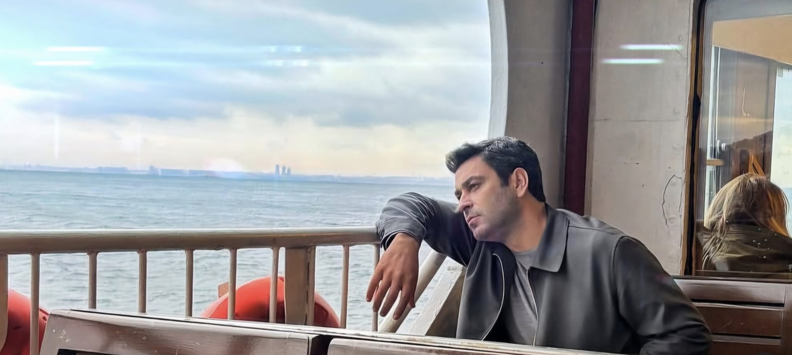 Ozan Akbaba Kimdir? Kaç Yaşında, Nereli, Boyu Kaç? Ozan Akbaba’nın Hayatı ve Oyunculuk Kariyerindeki Yükselişi