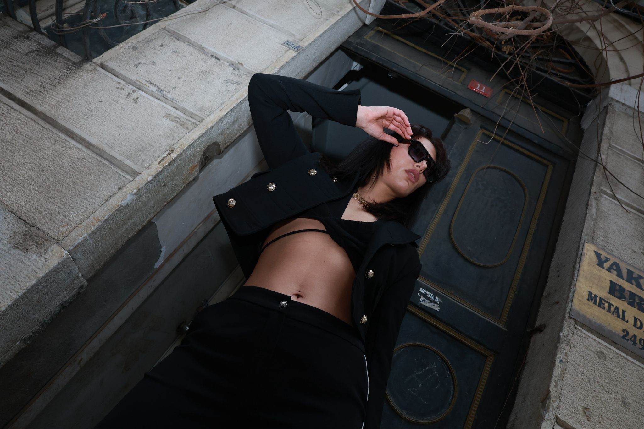 Burcu Şeritoğlu’nun Yükselişi Dikkat Çekiyor: Moda ve Ekran Arasında Dengeli Bir Yolculuk