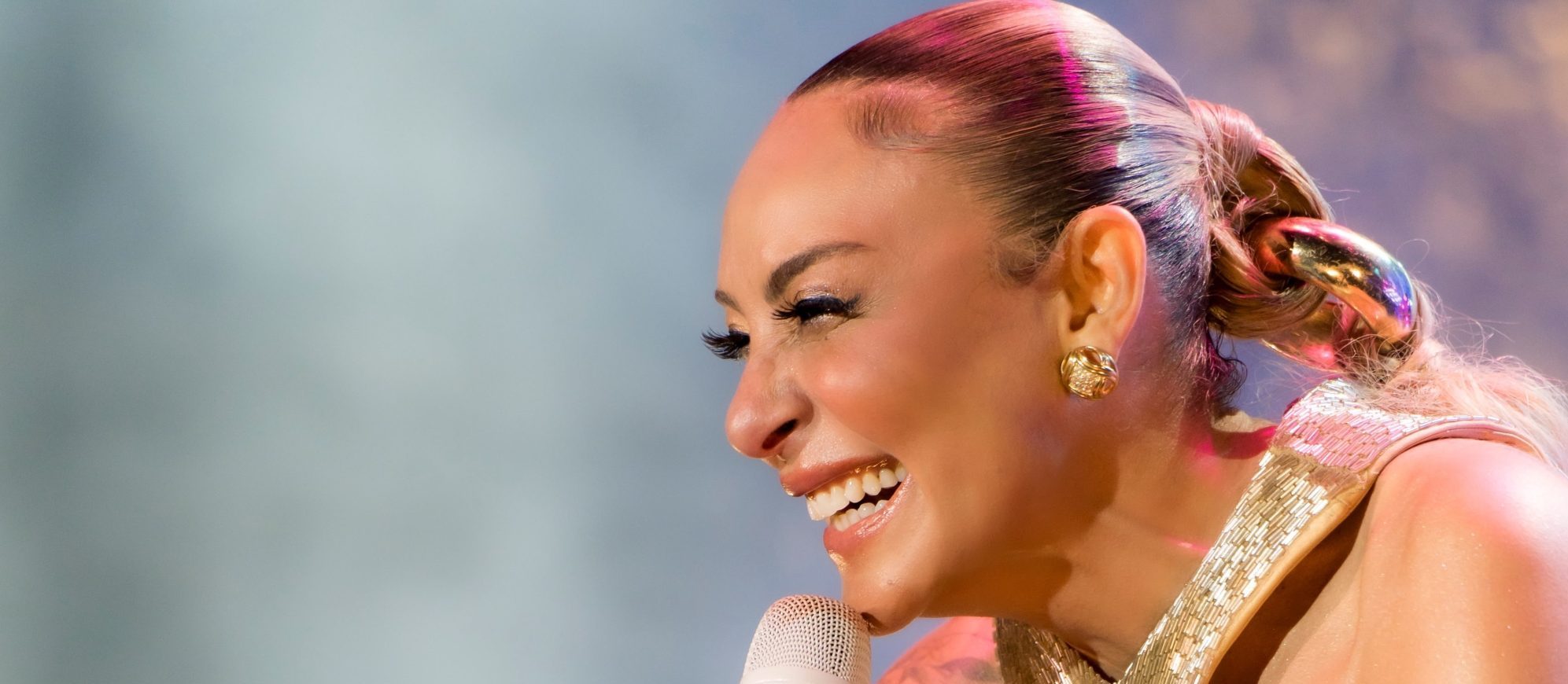 Ziynet Sali Konserde Gözyaşlarına Hakim Olamadı! Duygusal Anlar Yürek Burktu